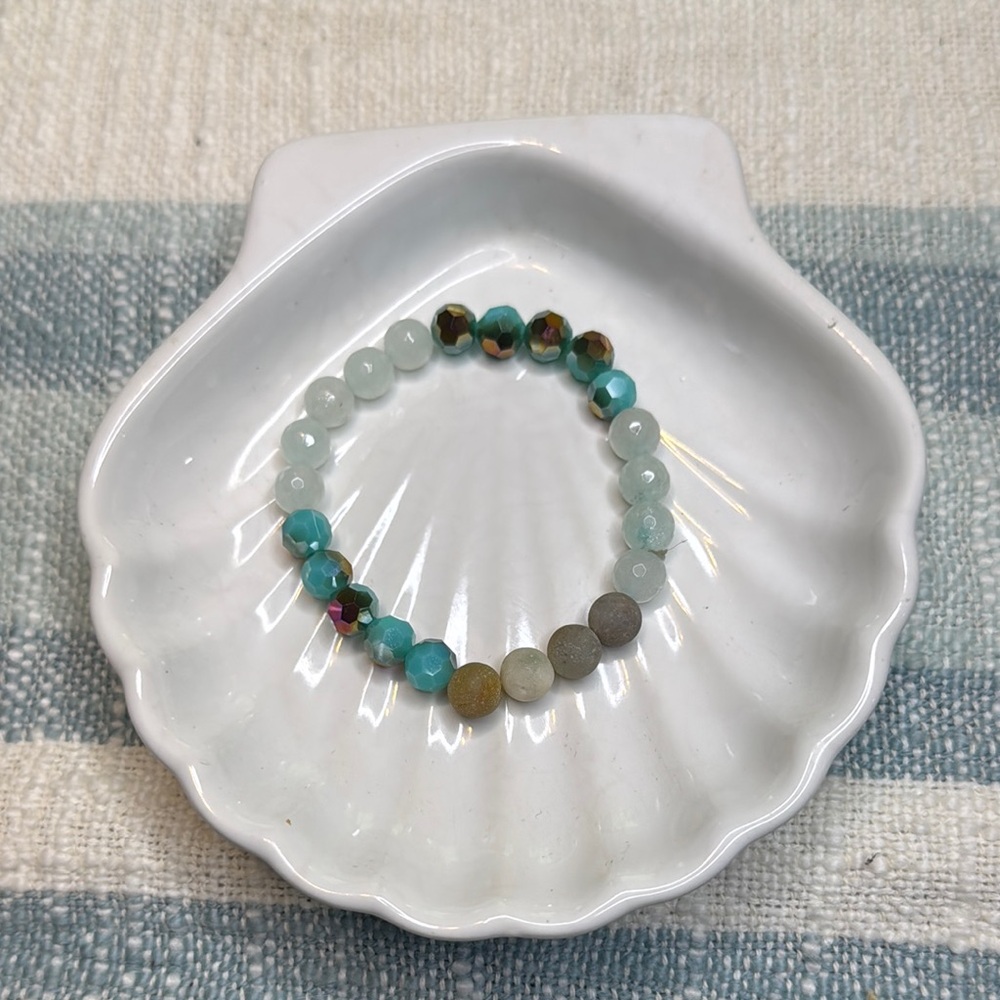 Blue and Green Beaded Bracelet with Elastic Design